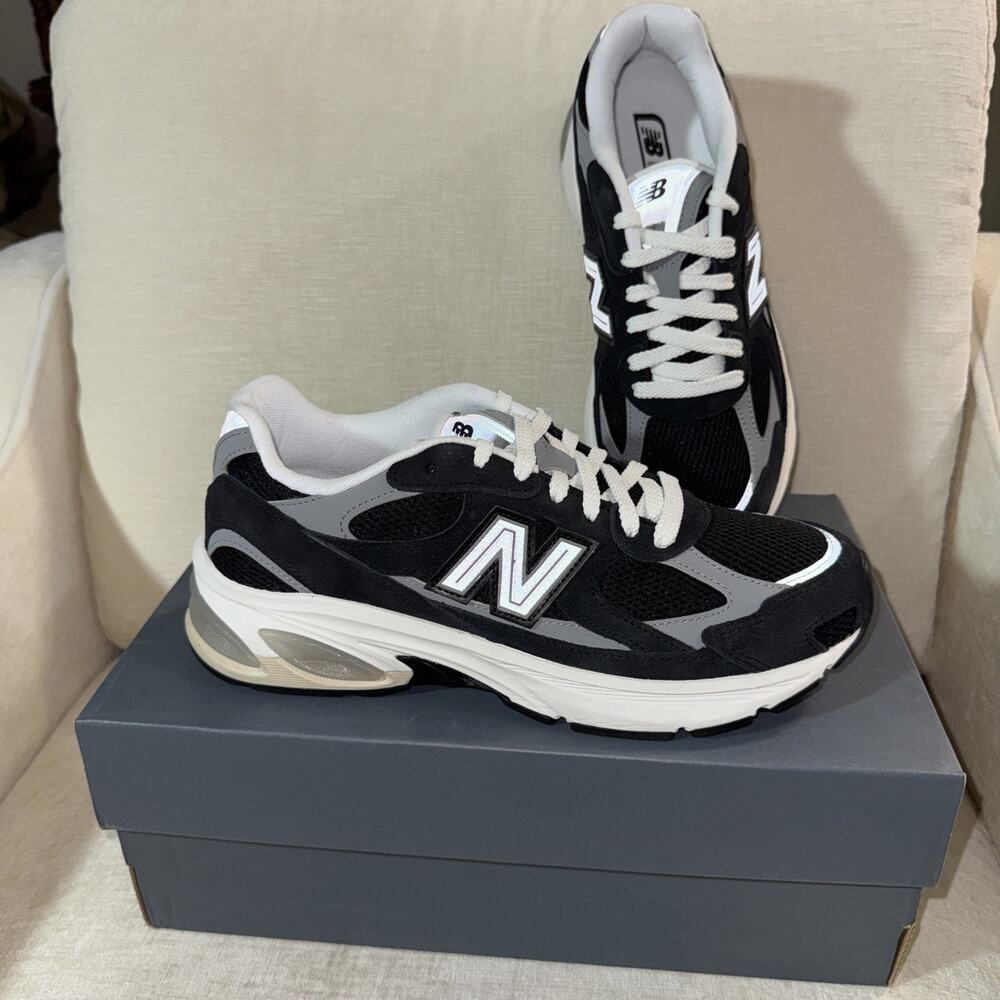 New Balance 2010 ABZORB Men’s Low Top Lace-Up Nubuck Black/Gray U2010892 NIB 8.5